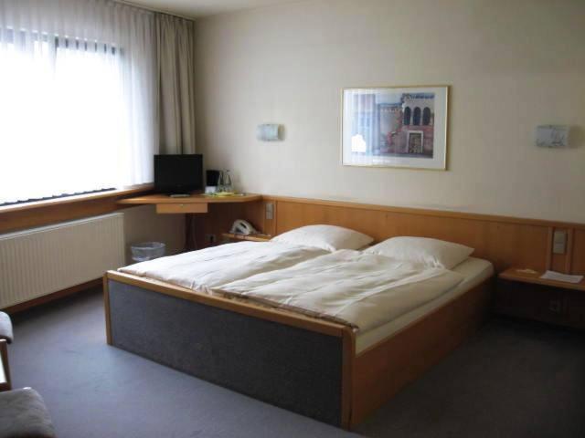 Hotel Pfaelzer Hof, Zum Schokoladengiesser Rodalben Room photo